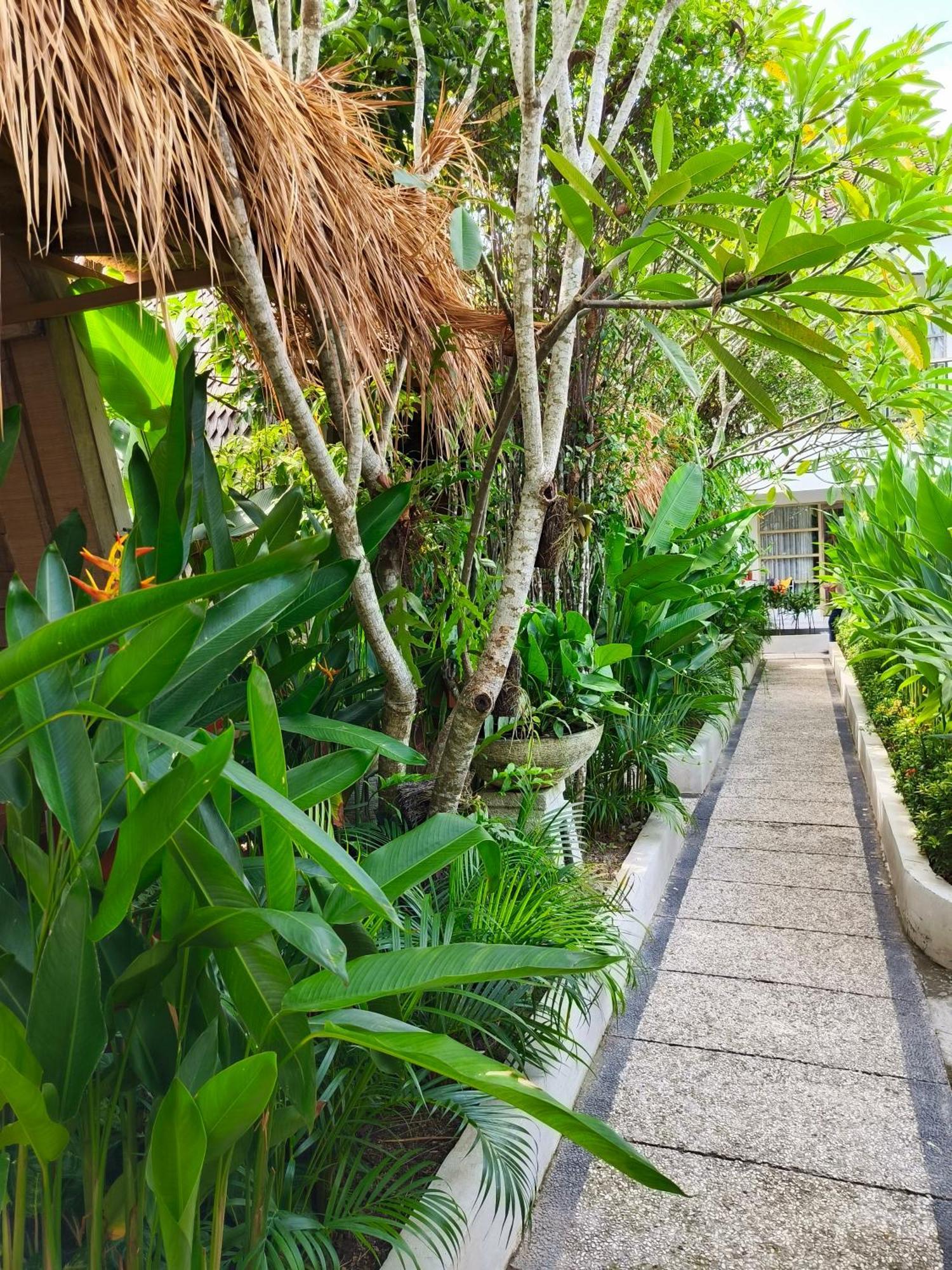 Lavella Villas Kuta  Exterior photo